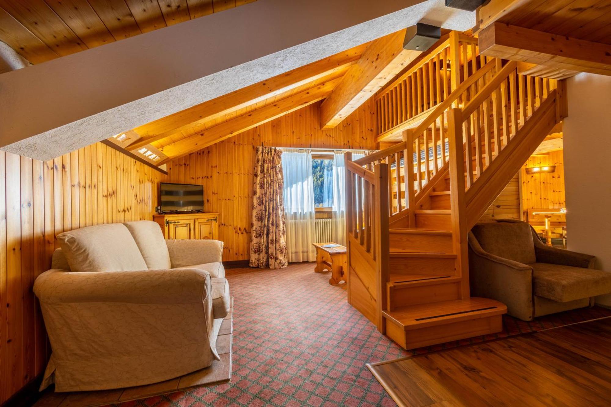 Hotel Bouton D'Or - Cogne Exteriör bild