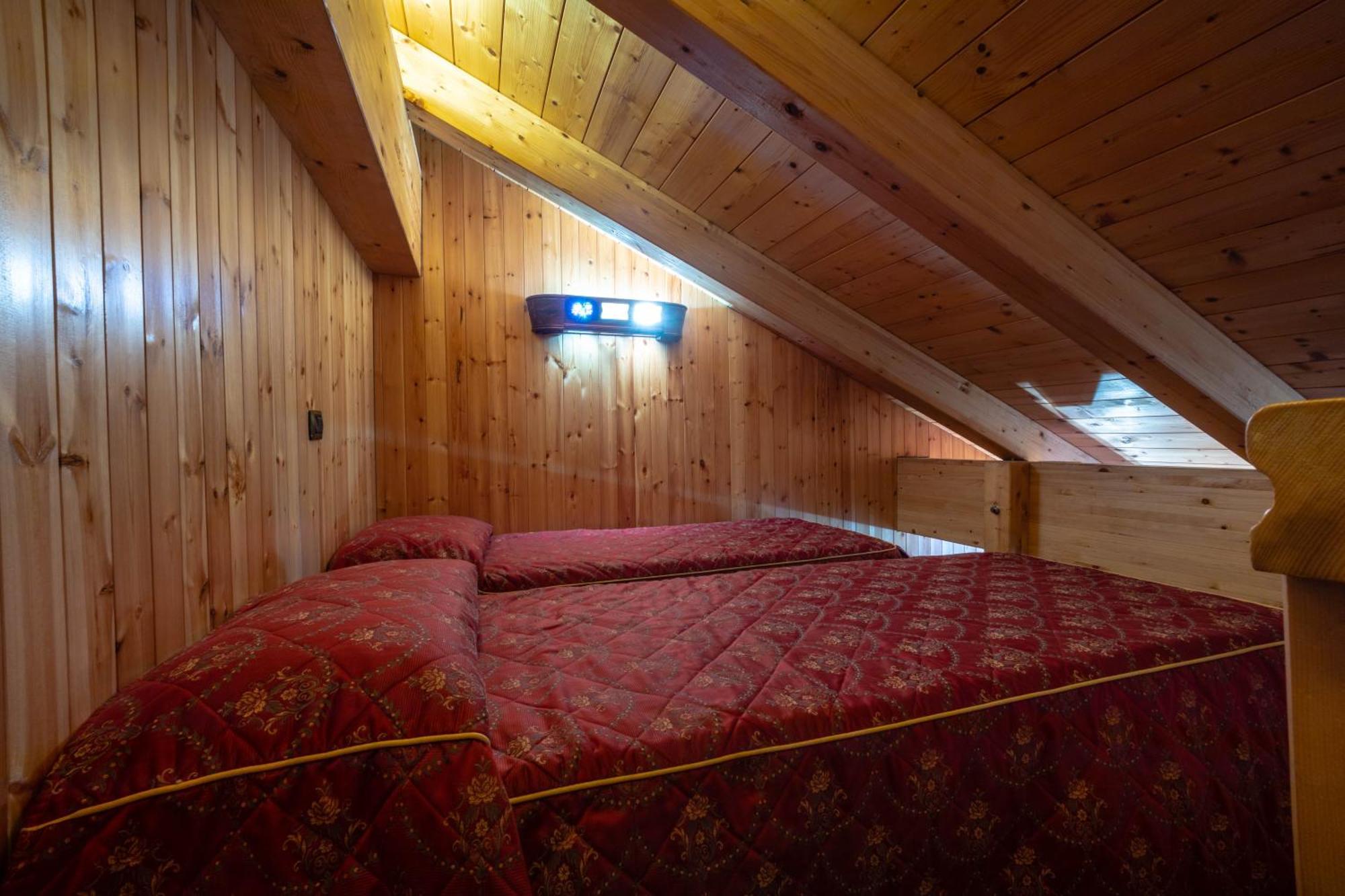 Hotel Bouton D'Or - Cogne Exteriör bild