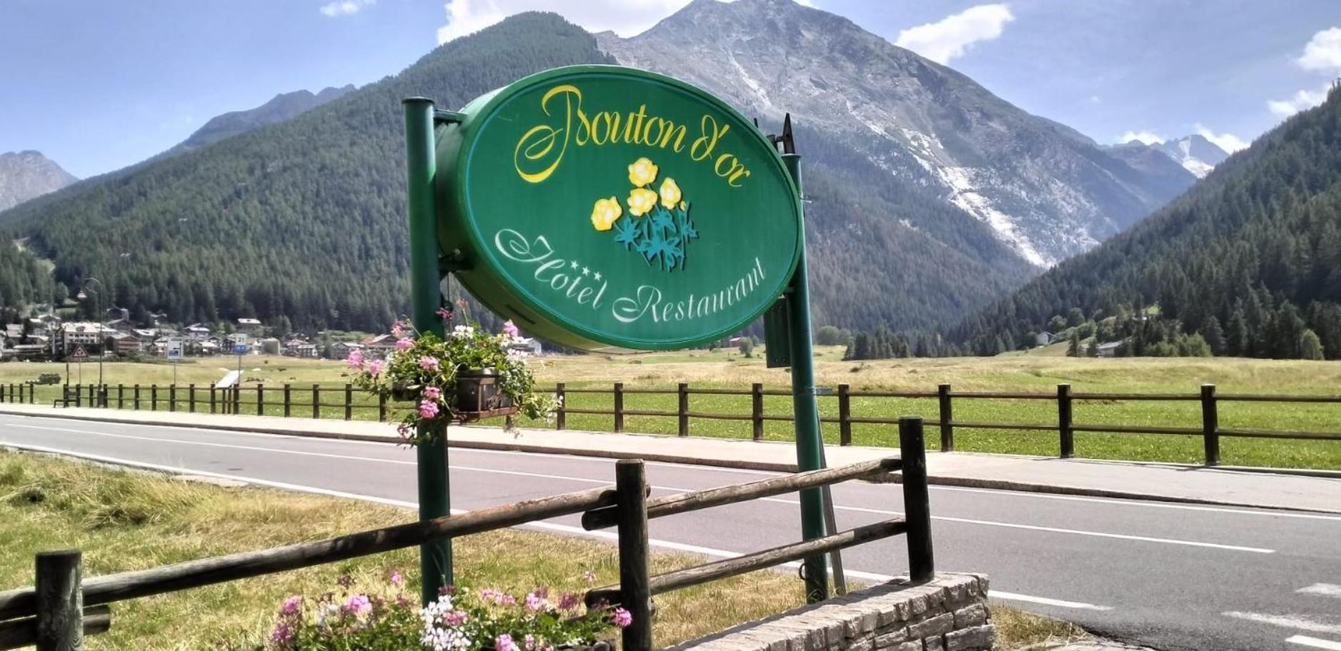 Hotel Bouton D'Or - Cogne Exteriör bild