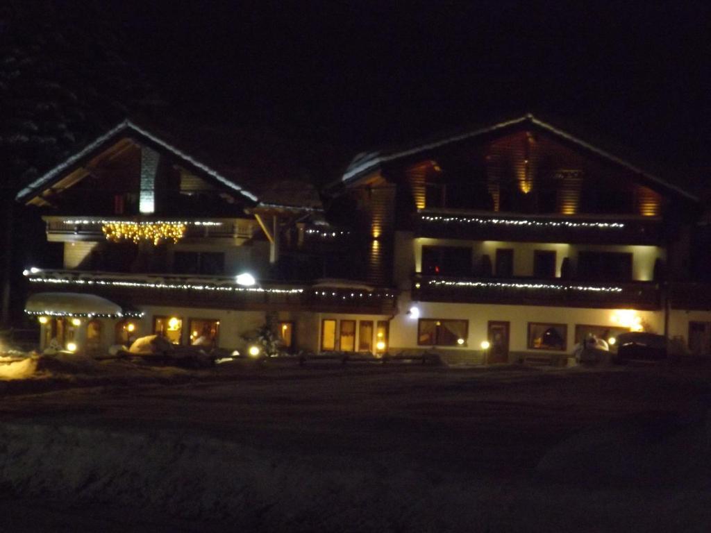 Hotel Bouton D'Or - Cogne Exteriör bild
