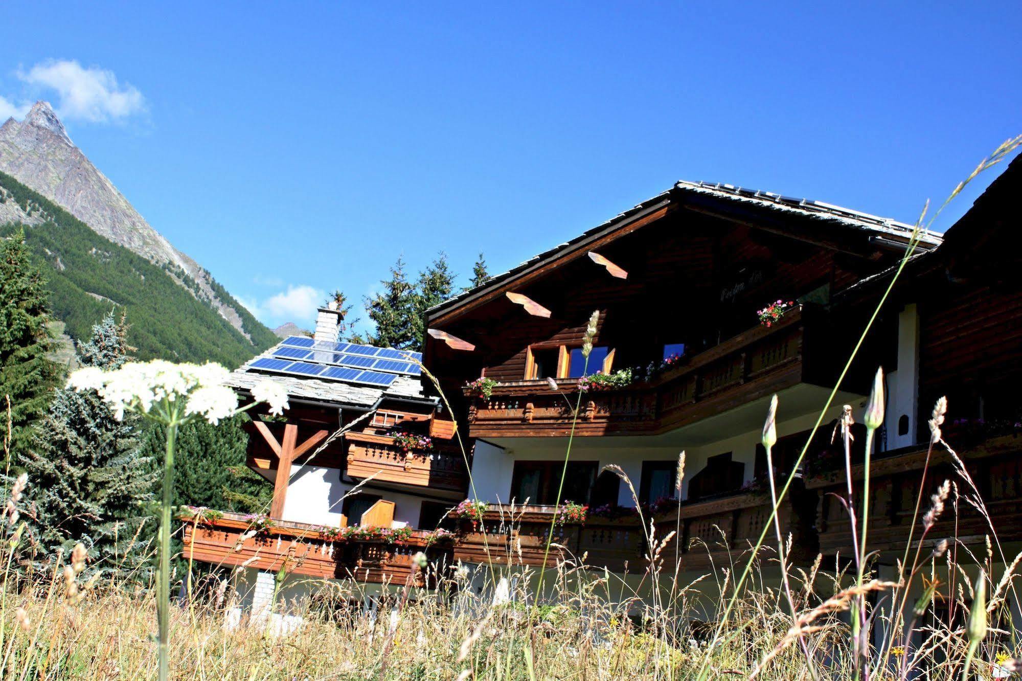 Hotel Bouton D'Or - Cogne Exteriör bild