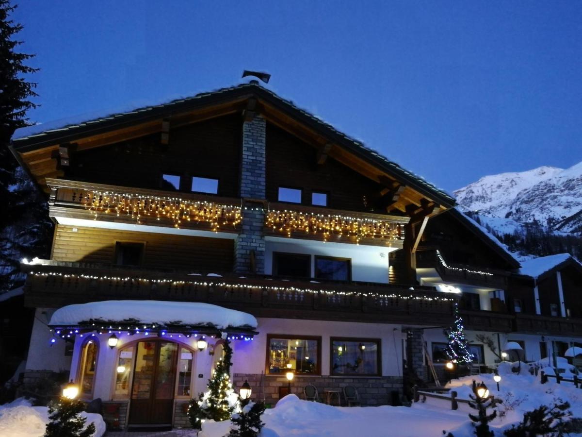 Hotel Bouton D'Or - Cogne Exteriör bild